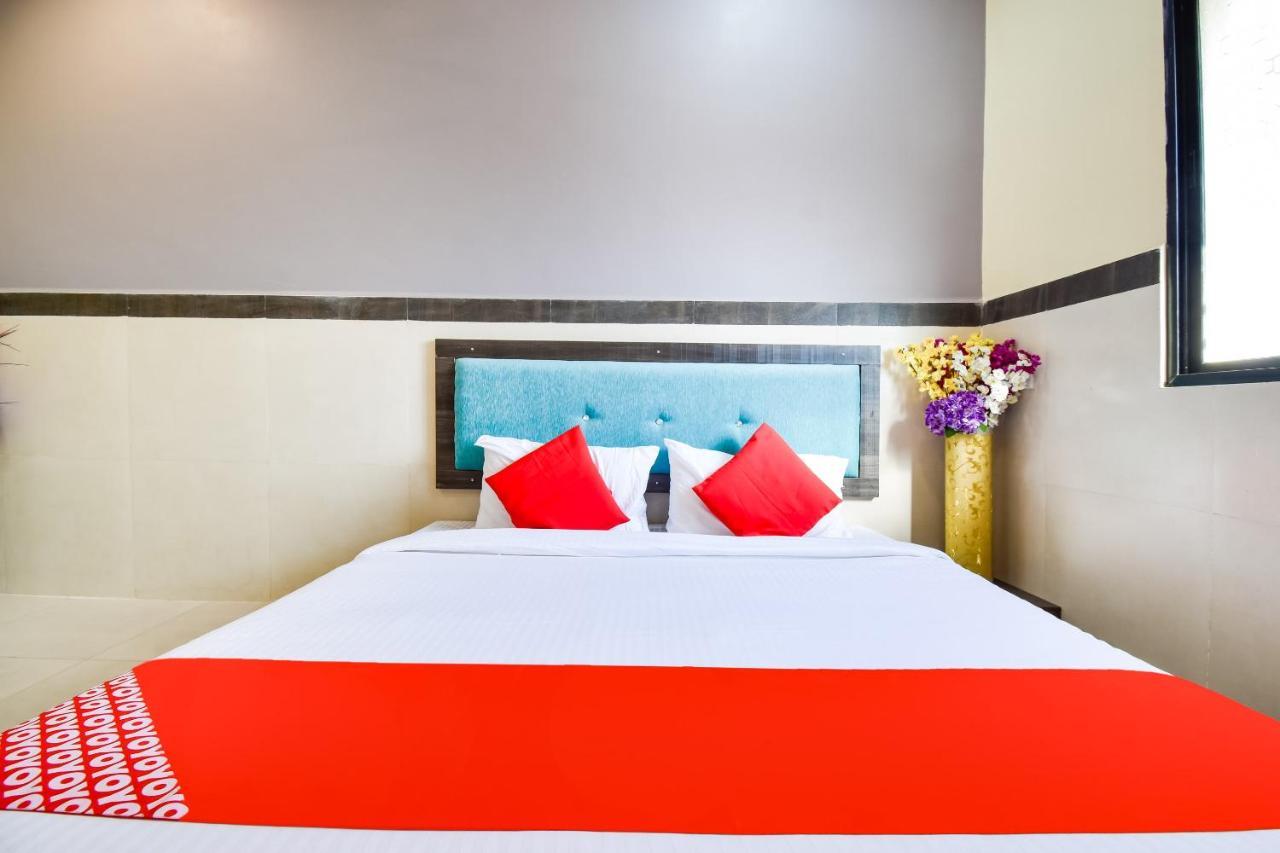 Oyo Hotel Karemore Celebration Bhandāra Exteriér fotografie